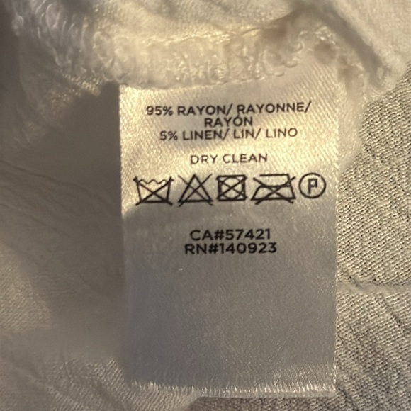 LOFT Petites white Gauzy short sleeves 1/4 button top casual blouse Sz MP - Picture 6 of 6